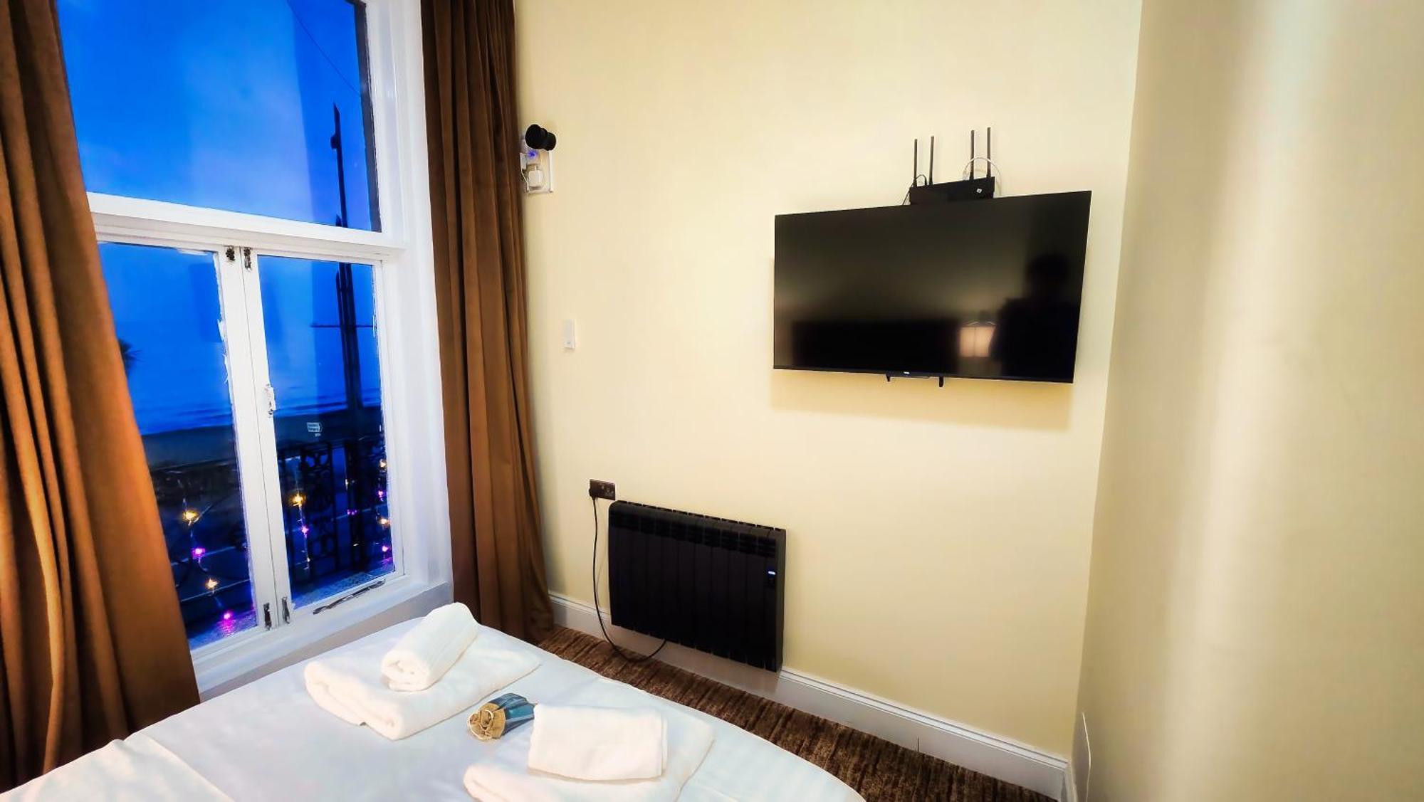 Carlton Hotel 韦茅斯 客房 照片
