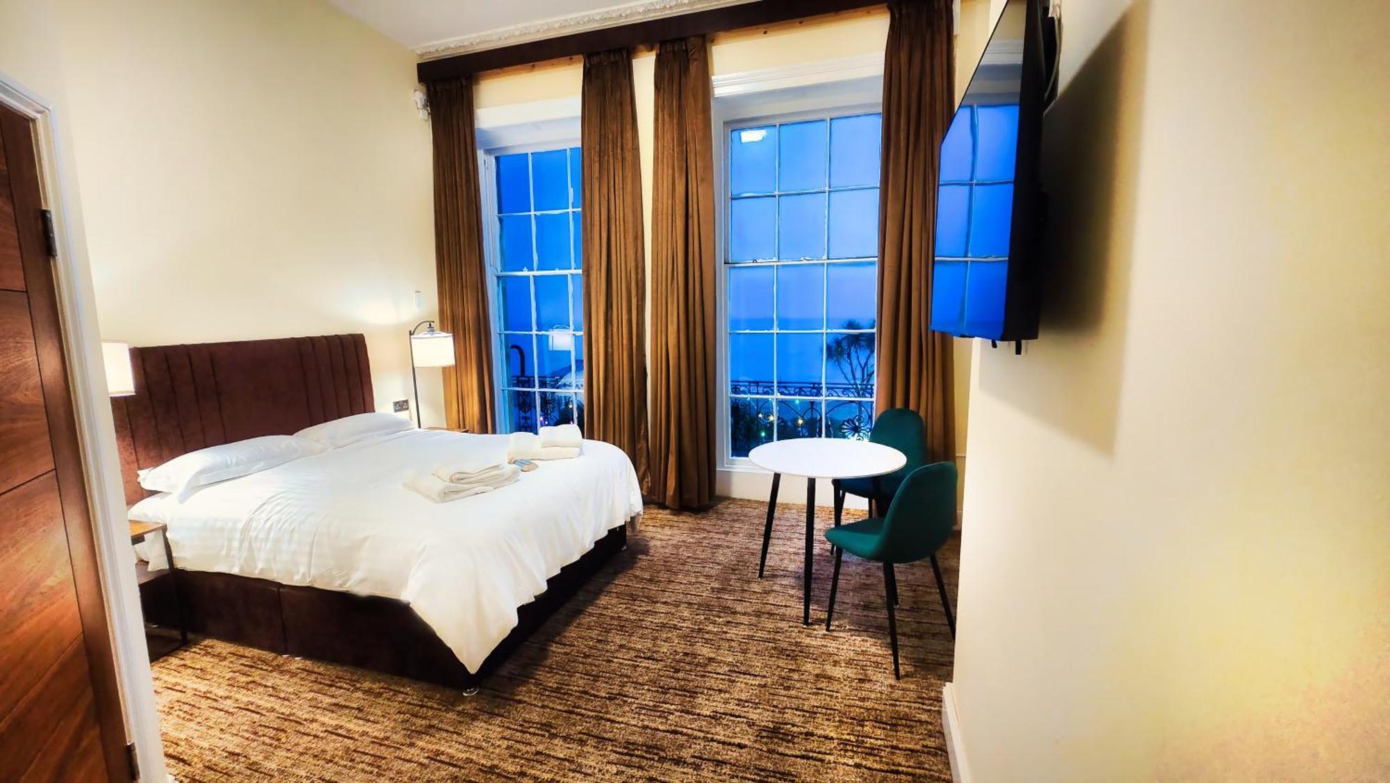 Carlton Hotel 韦茅斯 外观 照片
